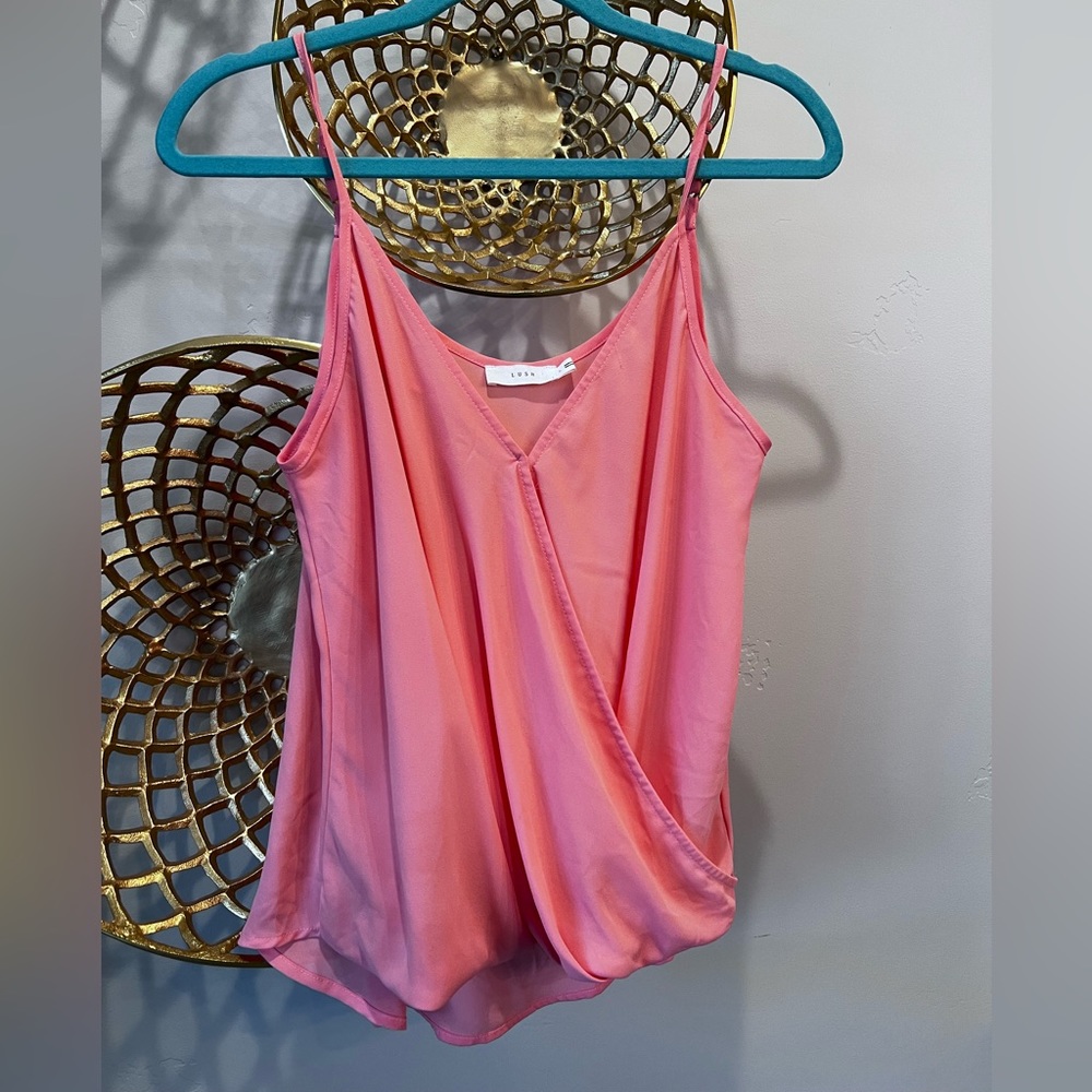 Lush Large Peach 🍑 surplice tank cami